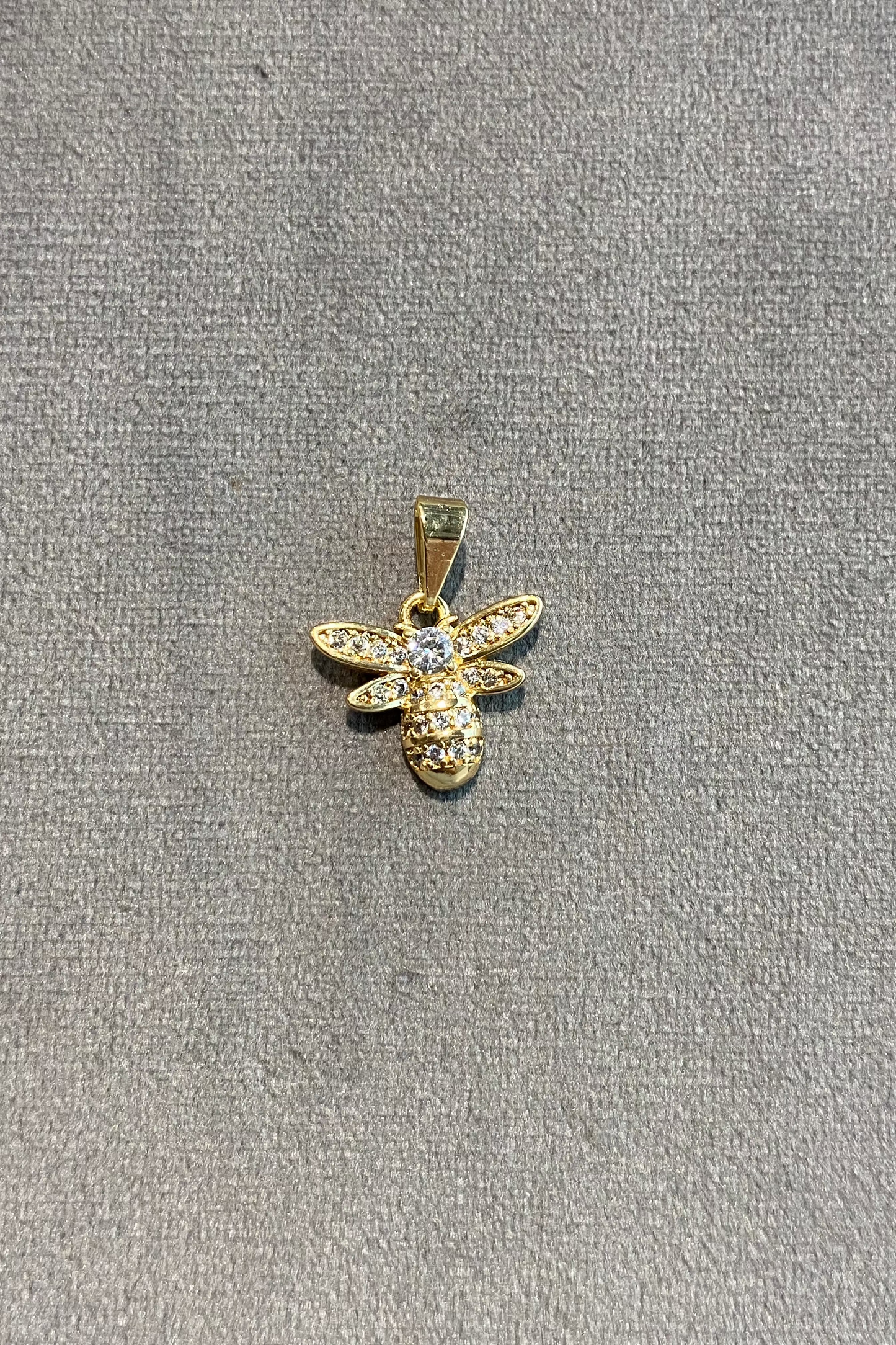 Dije avispa circones Ref:1020