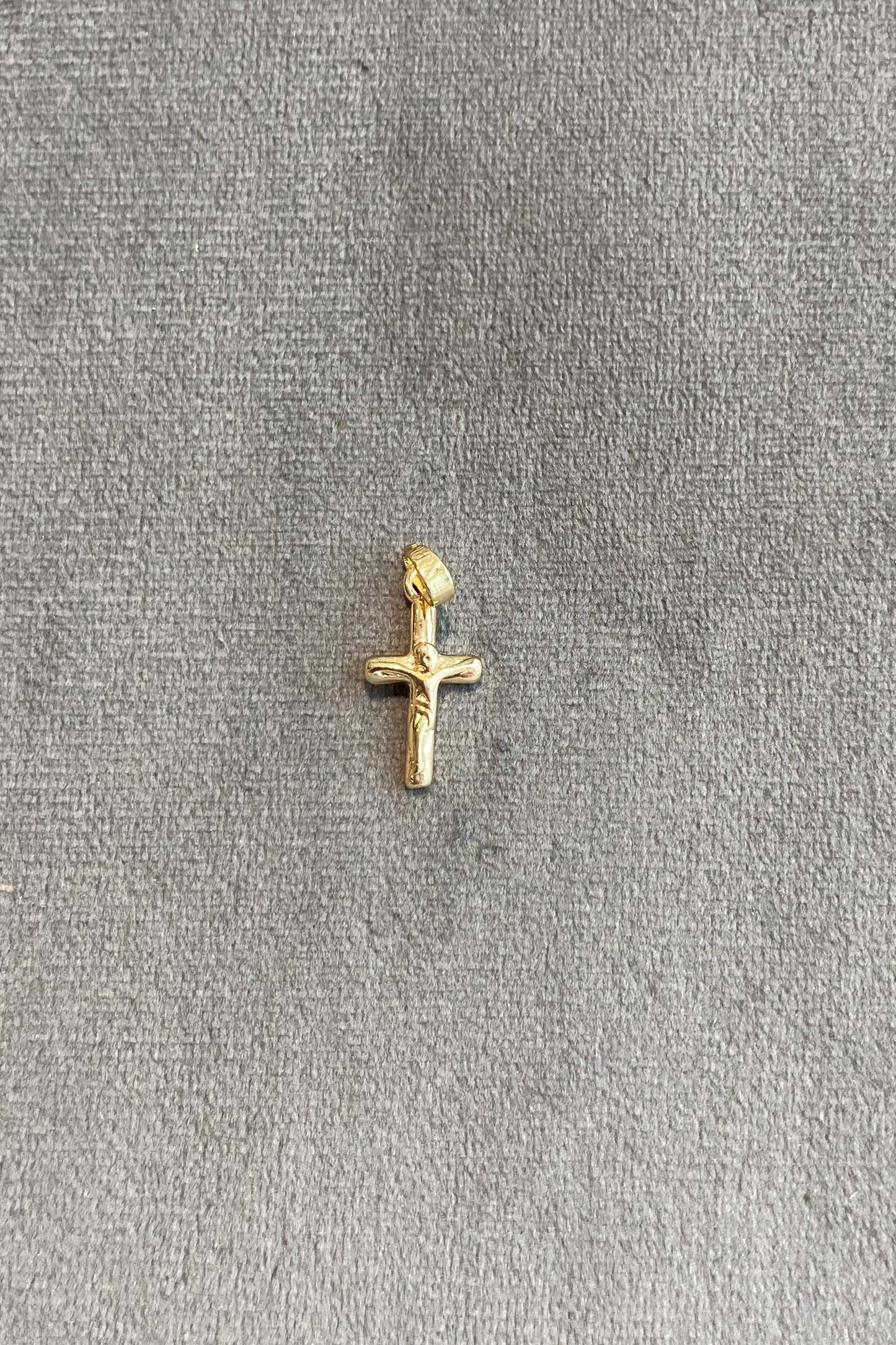 Dije cruz redentor pequeño. Ref:1048